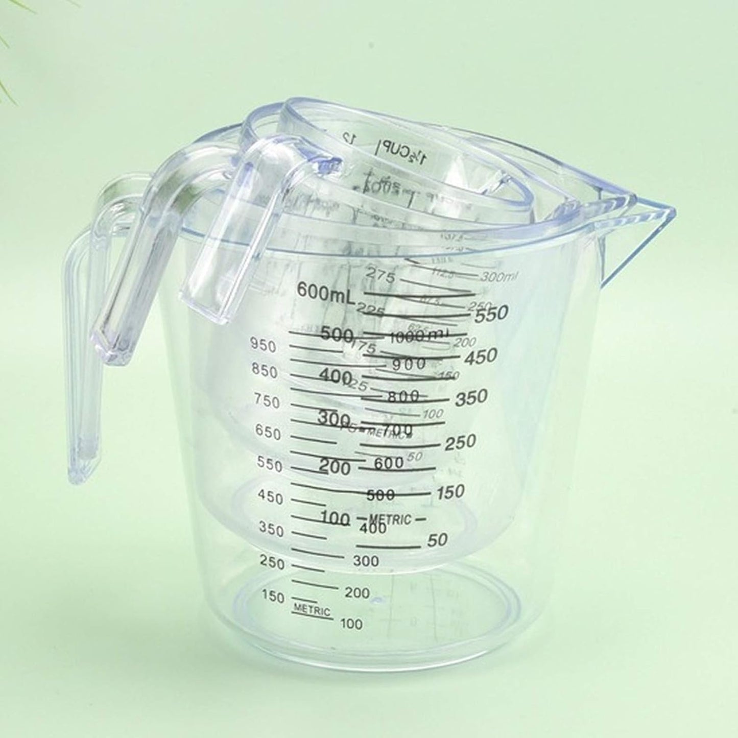 Plastic Measuring Cup Set, Kitchen Cooking and Baking Seasoning Liquid Measuring Cup, Multiple Scale Identification, with Handle and Triangle Mouth, 150ml, 300ml, 600ml, 3-piece Set (Pink)