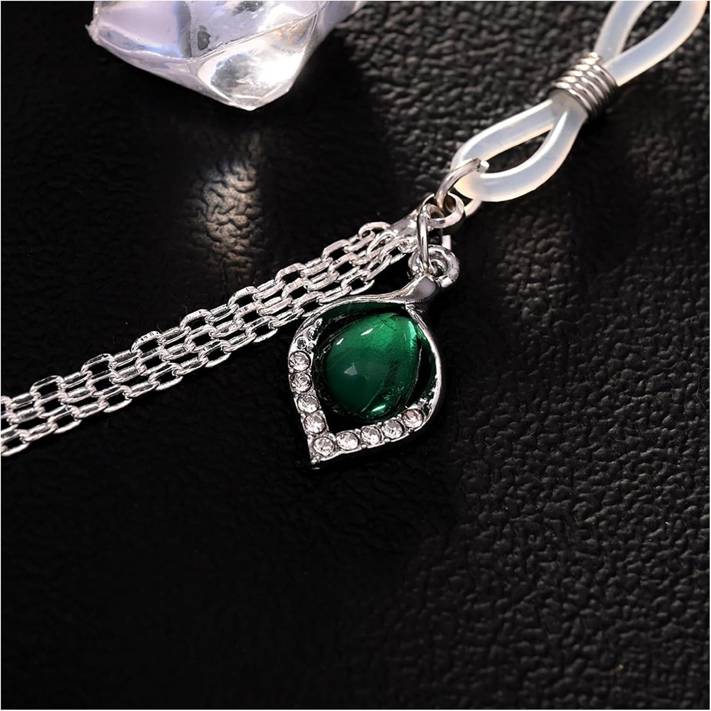 Sexy Green Crystal Pendant Non Piercing Nipple Chain Jewelry for Women Layered Drop Chest Chain Jewelry Festival Rave Nipple Accessories Jewelry
