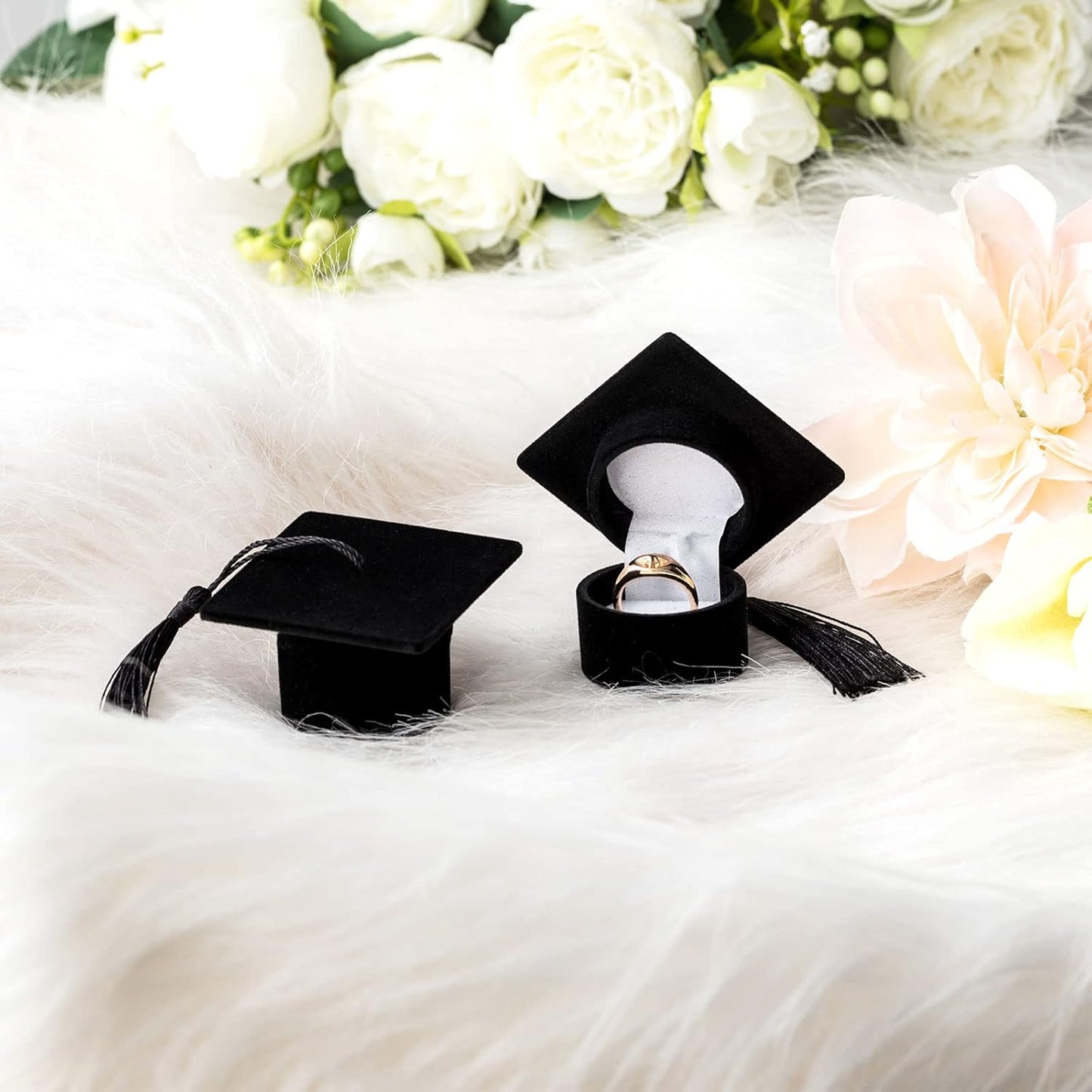 Henoyso 4 Pcs Graduation Hat Shaped Ring Box 2025 Graduation Gift Box Jewelry Case for Celebration Graduation Party Supplies(Black)
