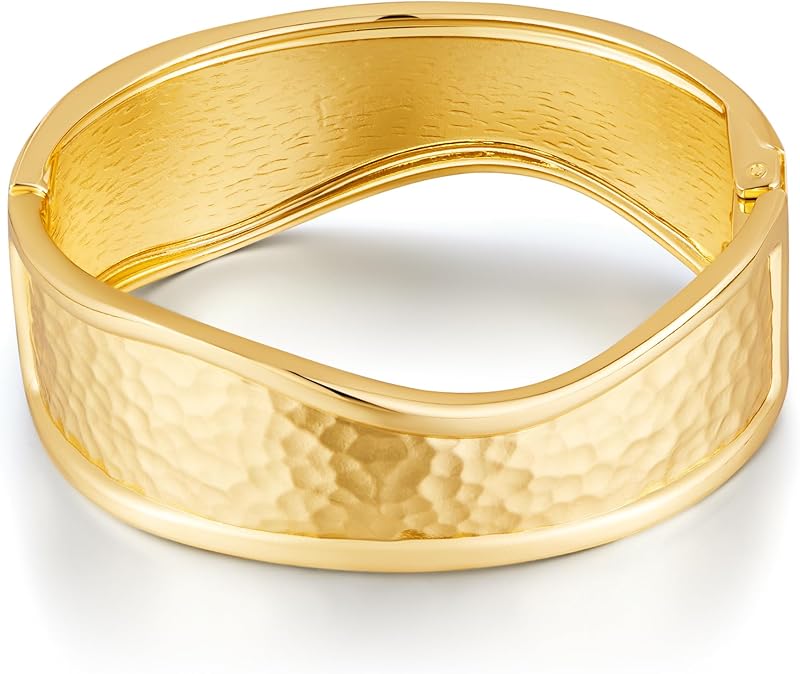 Chunky Gold Bangles Bracelet for Women Fashion Hammered Wide Cuff Bracelet Minimalist Open Wrist Cuff Bangle Gold Jewelry Accessories for Women