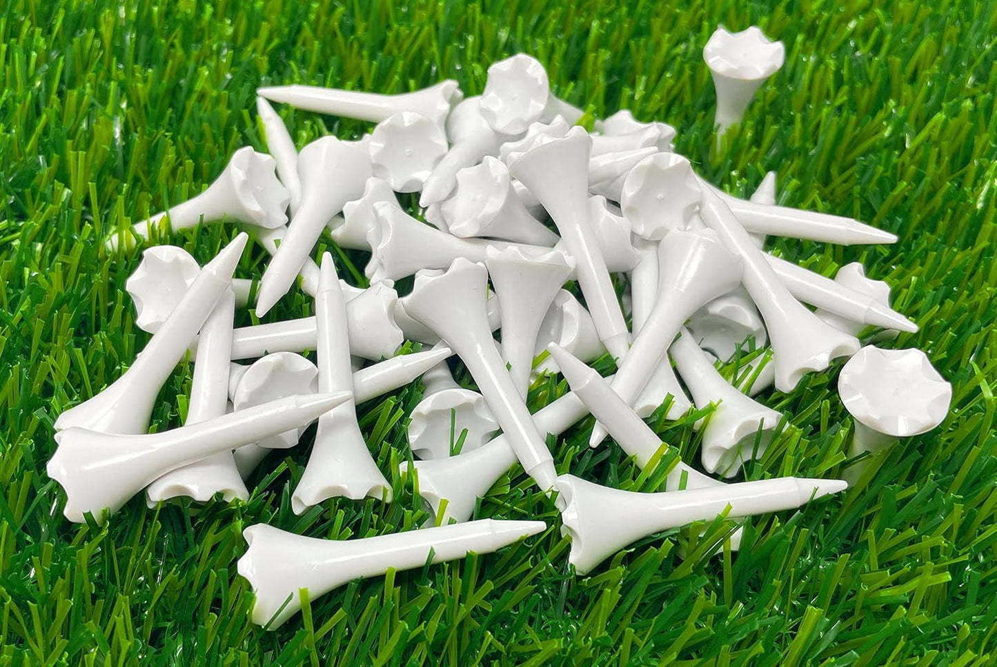 NorthPointe 1 ½” Plastic Golf Tees – Short Tees for Irons, Par Threes, Hybrids, and Driving Range - Pack of 50 or 100 Bulk in High Visibility White Durable Plastic
