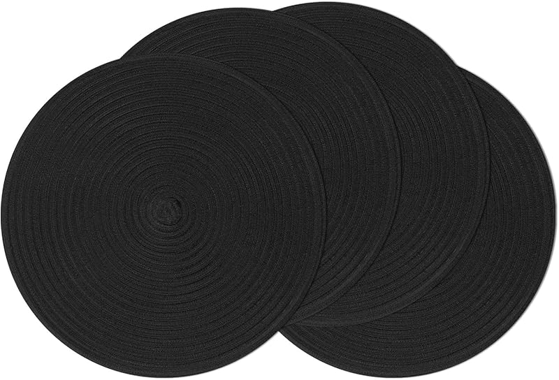 SHACOS Round Braided Placemats Set of 4 Round Table Mats for Dining Tables 15 inch Washable Kitchen Table Place Mats Indoor (Beige, 4)