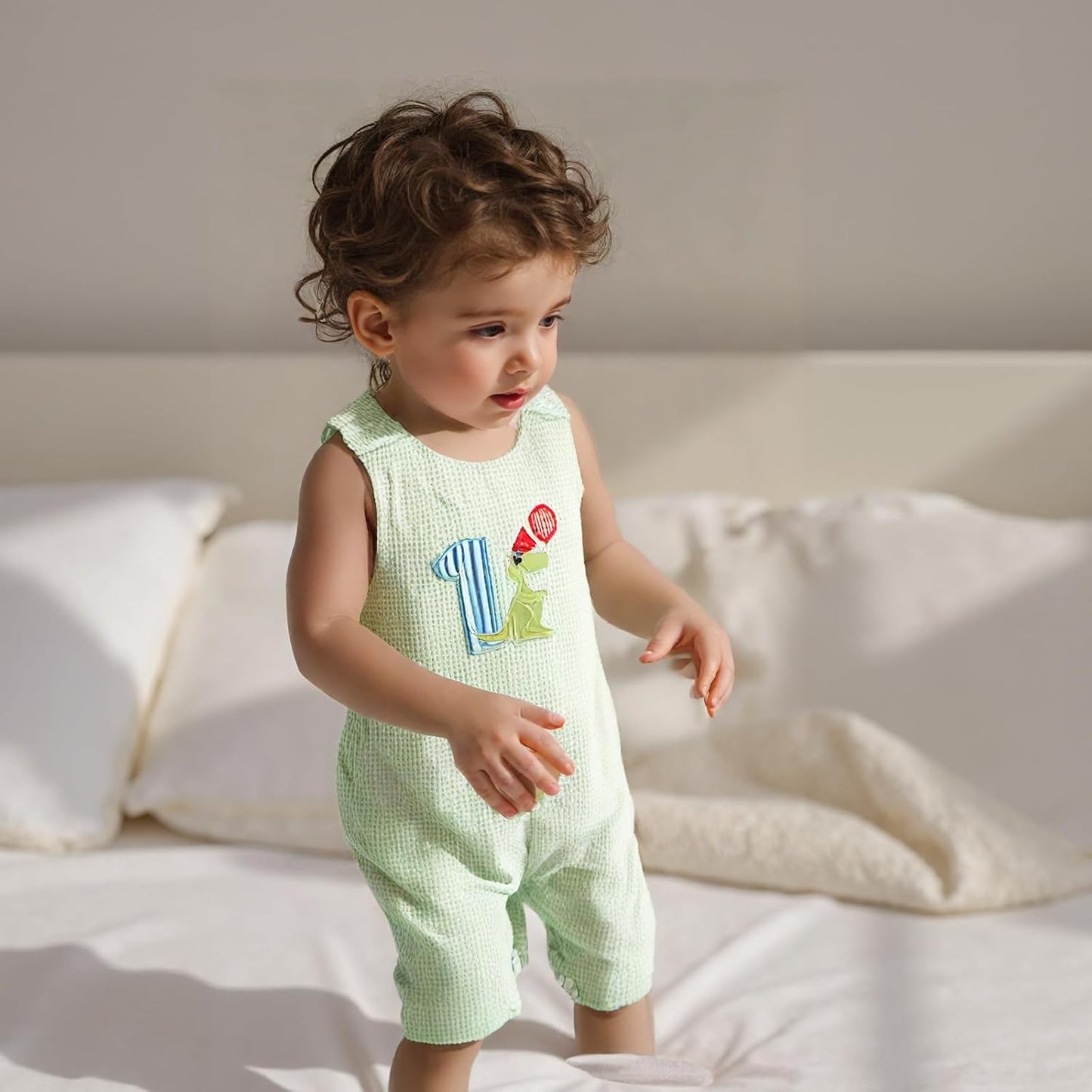 Baby Boy Birthday Outfit Sleeveless 1st Embroidery Birthday Romper Jumpsuit Cute One Piece Cake Smash Outfits