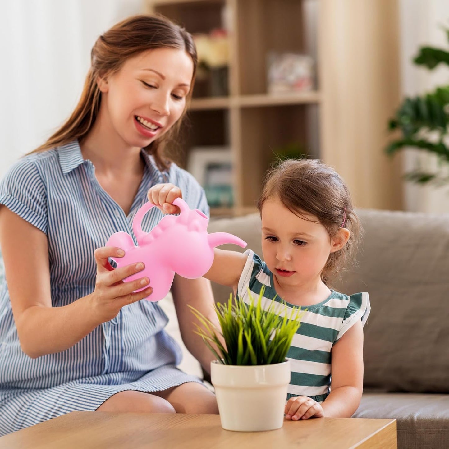 XXXFLOWER Unicorns Indoor Watering Can, 1 L Cute Animal Water Cans, Novelty Unicorns Shape Watering Pot for Office House Indoor Garden（Pink）