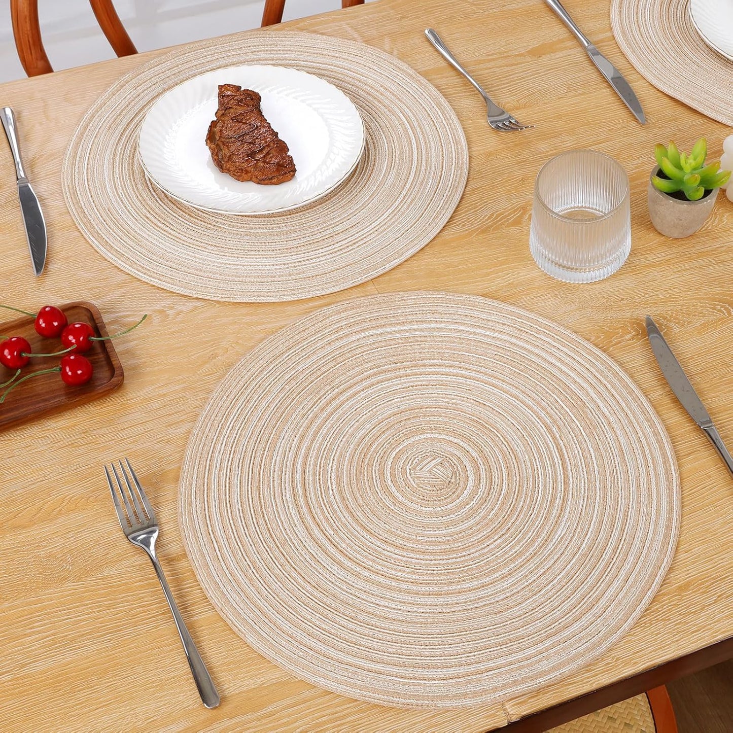 SHACOS Round Braided Placemats Set of 4 Round Table Mats for Dining Tables 15 inch Washable Kitchen Table Place Mats Indoor (Beige, 4)