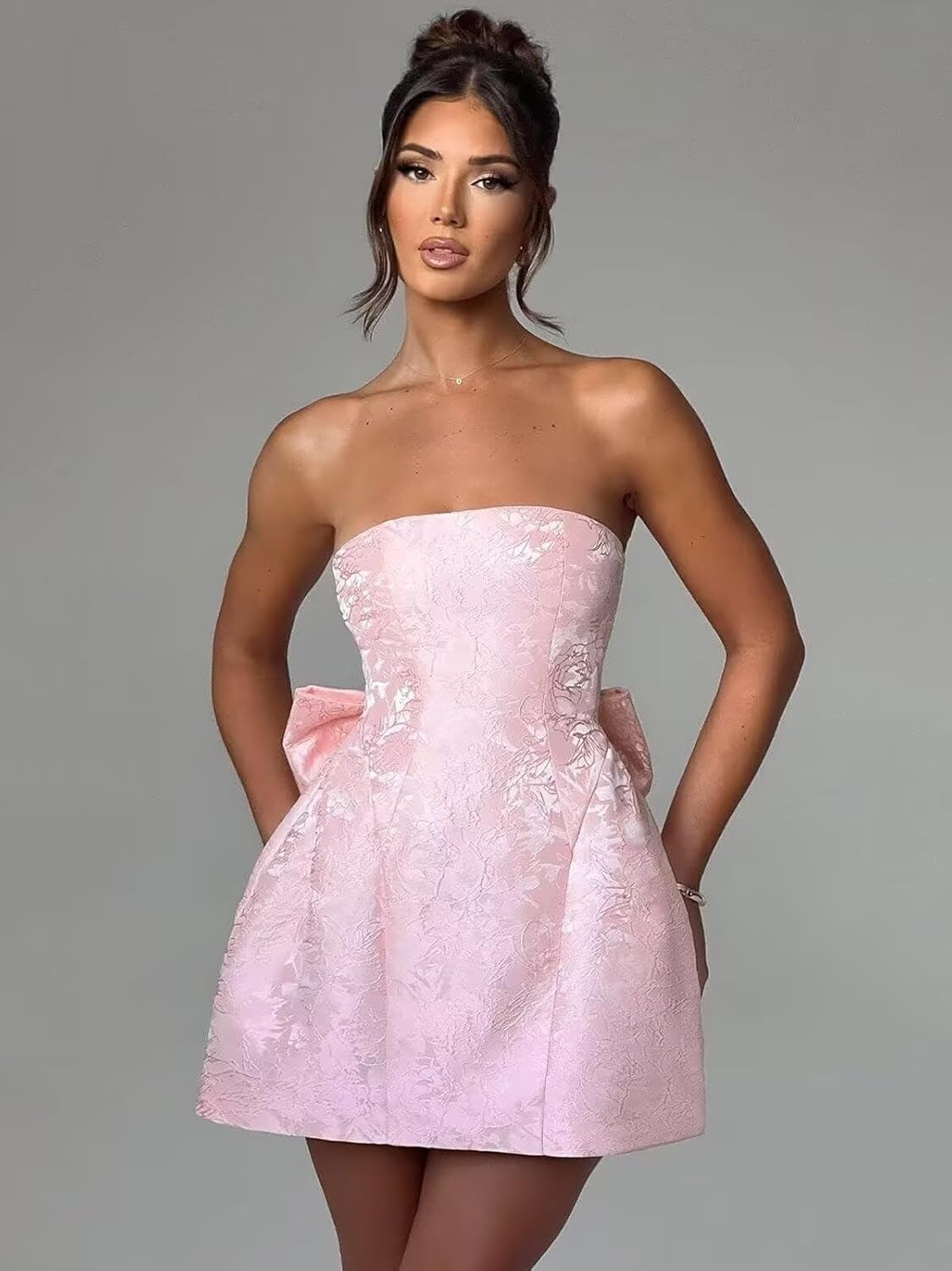 Xijun Short Jacquard Satin Homecoming Dresses for Teens Strapless Embroidery Mini Prom Cocktail Party Gown with Bow